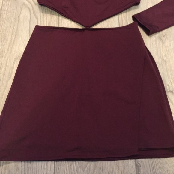 Crop Top and Mini Skirt - 2 Piece Dress Size Small - Picture 5 of 5